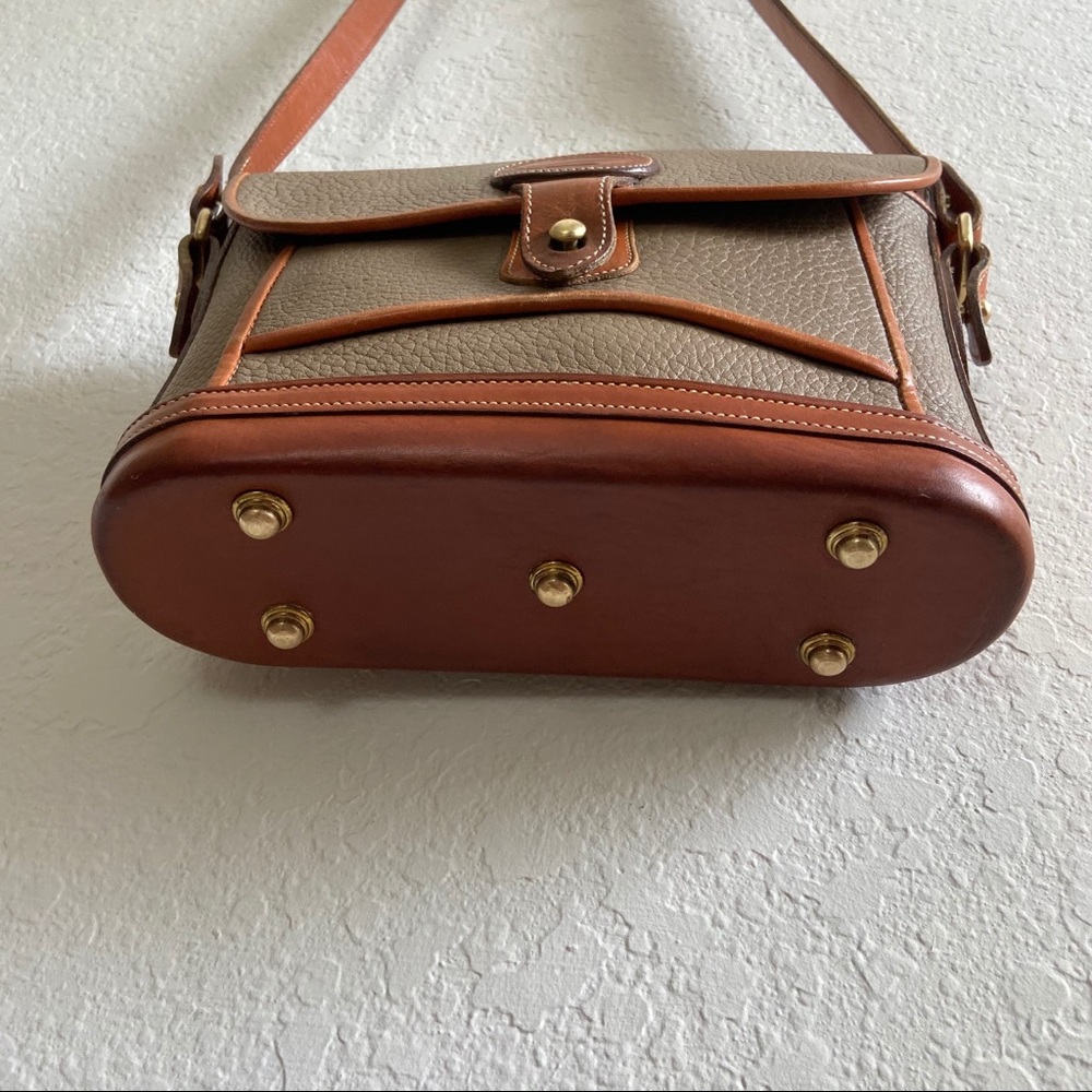 SOLD - Authentic Vintage Dooney & Bourke - Picture 3 of 7